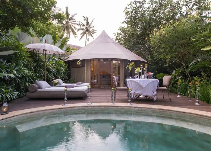 Campo de lujo Sandat Glamping Tents Ubud