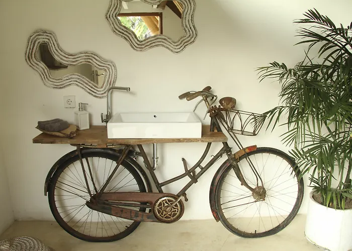 Sandat Glamping Tents 4* Ubud